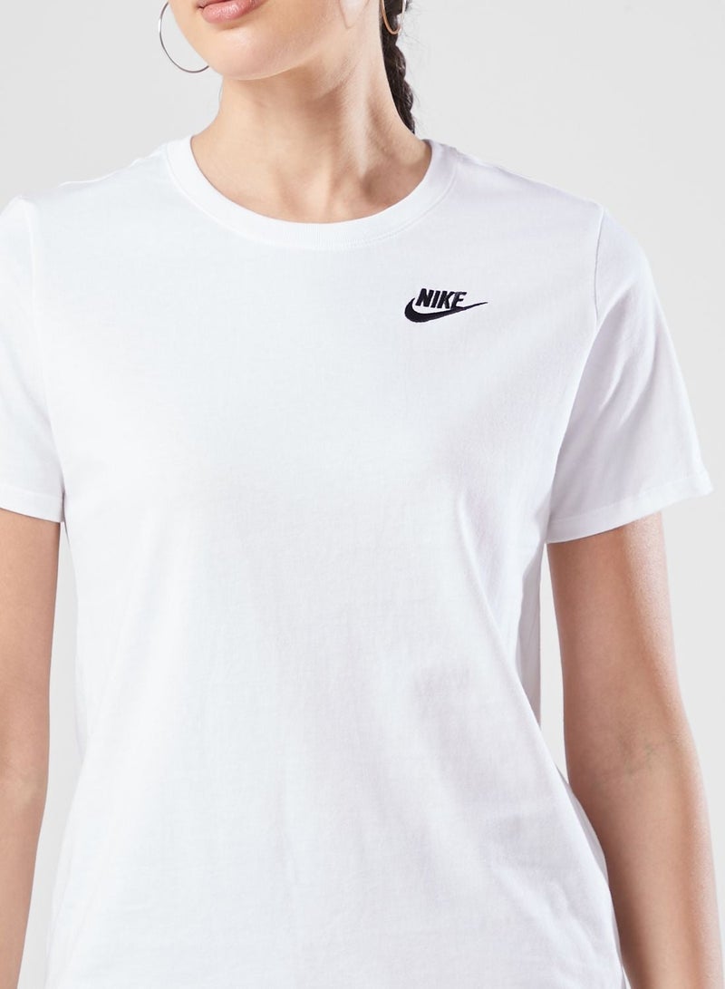Nike W NSW CLUB SS TEE - Image 3